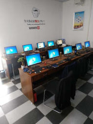 9成色整机电脑公司/金融公司销售电脑/直播/公司工作室办公/ 9成色整机电脑公司/金融公司销售电脑/直播/公司工作室办公/